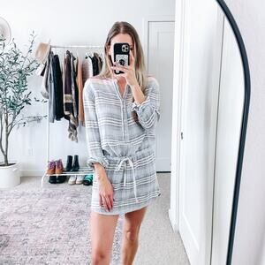 XiRENA Gray and White Striped Mini Dress